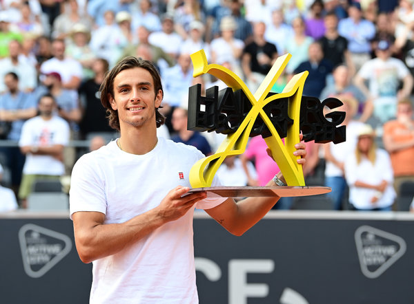 菅原由势的 菅原由势的