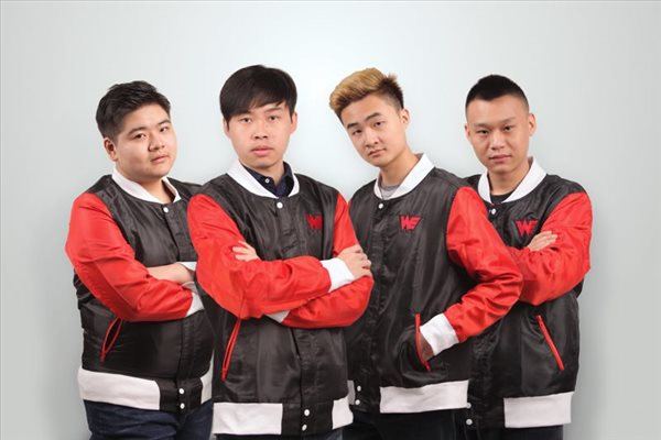 这背后有两 这背后有两