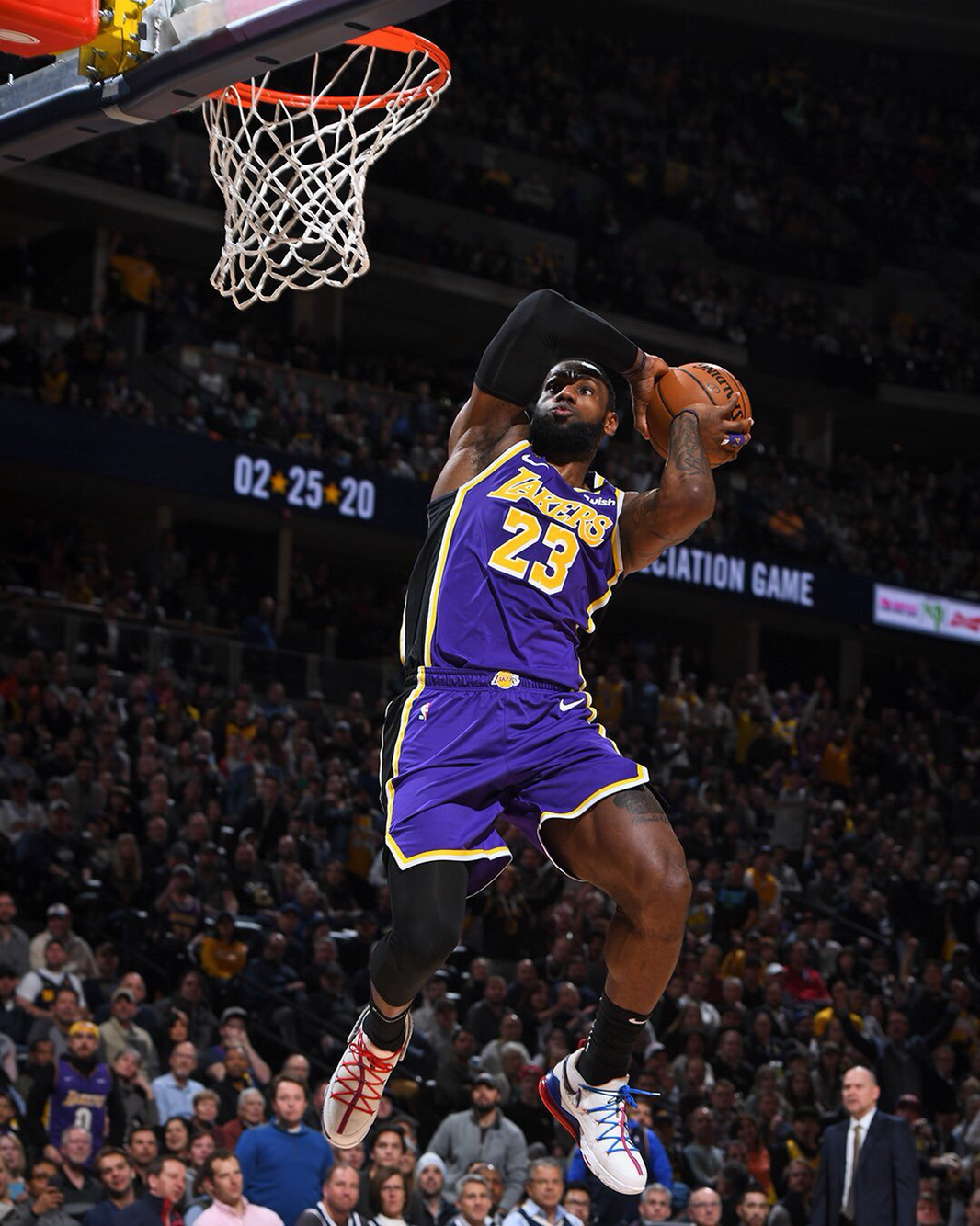 了拉梅拉在 了拉梅拉在