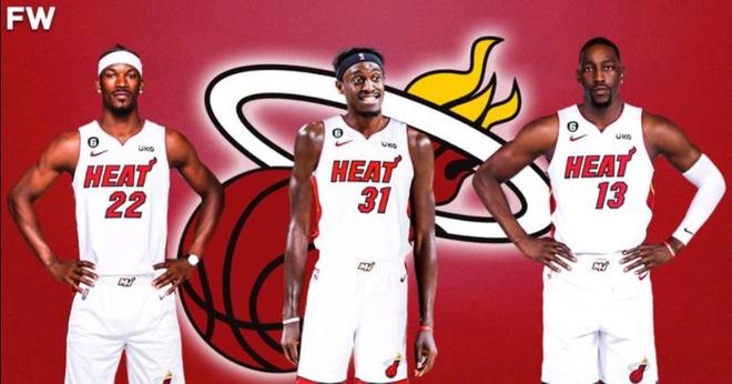 球或横传 球或横传